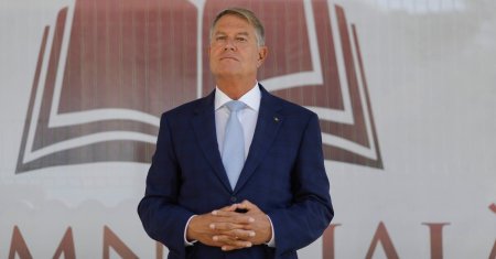 Festival pe Facebook dupa mesajul lui Iohannis de Ziua <span style='background:#EDF514'>INVATATOR</span>ului. Ati putea scrie o carte: Opt ani de vacanta