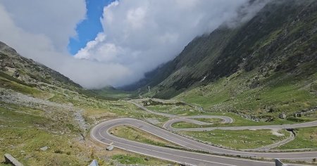 Cel mai frumos si spectaculos drum din Romania se redeschide cu o luna mai devreme. Apelul autoritatilor: Nu hraniti ursii!