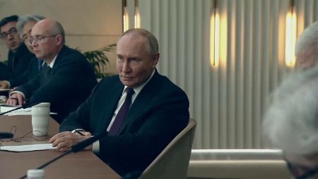 Vladimir Putin a amenintat in premiera ca va livra arme unor tari terte care ar putea lovi interesele occidentale