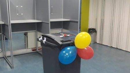 Comuna unde locuitorii vor folosi pubele de gunoi si cutii de pantofi pentru buletinele de vot