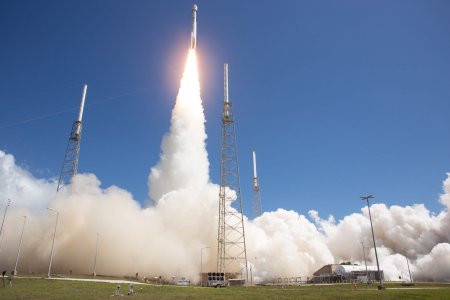 Capsula Starliner a reusit andocarea la Statia Spatiala Internationala. Problemele tehnice s-au tinut lant de Boeing | VIDEO