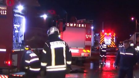 Incendiu la <span style='background:#EDF514'>CLINICA</span> de Pediatrie din Cluj-Napoca. Zeci de copii au fost evacuati