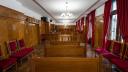 Un procuror din Raducaneni a fost trimis in judecata dupa ce, timp de doi ani, saptamanal, a amenintat cu moartea si a violat o adolescenta