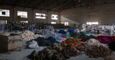 Cat de pregatita e Romania pentru reciclarea deseurilor textile. De cand este obligatorie colectarea