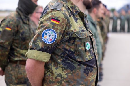 Germania are nevoie de inca 75.000 de soldati pentru a-si indeplini angajamentele fata de NATO