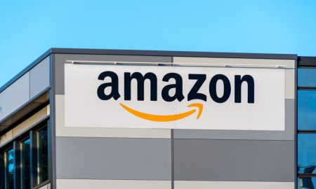 Un proces de 1,3 miliarde de dolari din Marea Britanie acuza Amazon ca a folosit incorect datele micilor vanzatori
