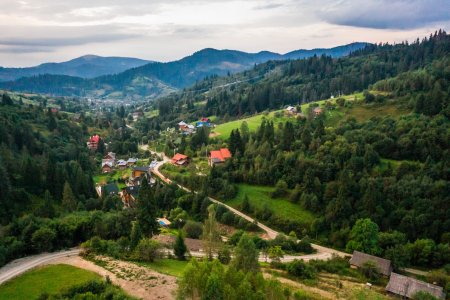 Orasul din Romania care atrage tineri si pensionari. A renascut din propria cenusa, casele sunt ieftine