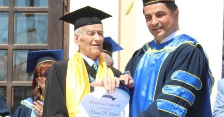 Cel mai varstnic student din Romania. A absolvit studiile de masterat la aproape 89 de ani