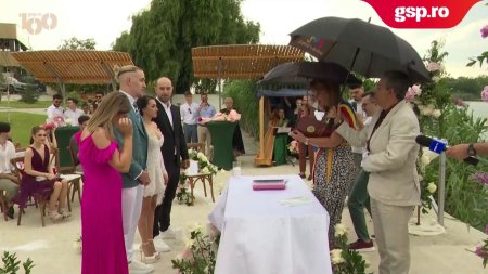 Frumoasa ceremonie de cununie de la Snagov dintre Larisa Iordache si Cristian <span style='background:#EDF514'>CHIRITA</span>