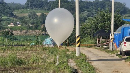 Razboiul gunoaielor: Coreea de Nord a reluat trimiterea de baloane cu deseuri catre Coreea de Sud