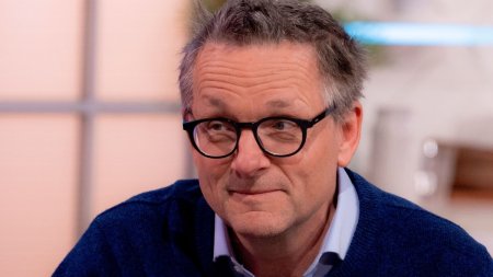 Trupul cunoscutului prezentator britanic Michael Mosley a fost gasit dupa cinci zile de cautari. Disparuse pe o insula din Grecia