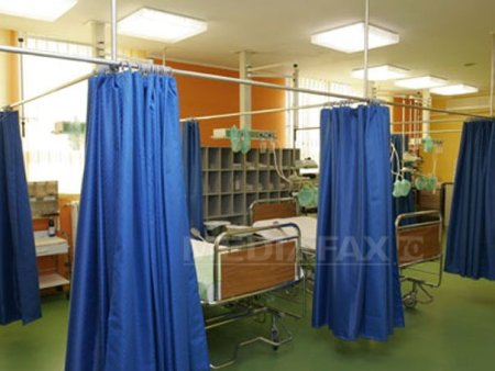 Olt. Un barbat a ajuns la spital dupa ce ar fi fost batut intr-o sectie de votare