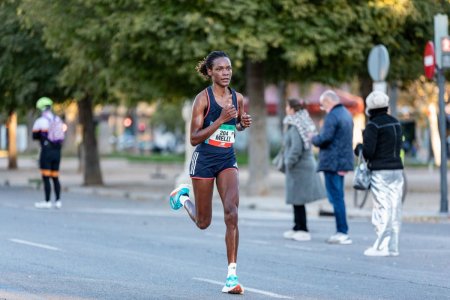 Joan Chelimo Melly aduce prima medalie a Romaniei la Campionatele Europene de <span style='background:#EDF514'>ATLETISM</span>, argint la semimaraton!