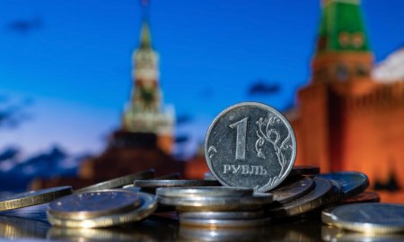 Vladimir Putin afirma ca 40% din comertul Rusiei are loc in ruble