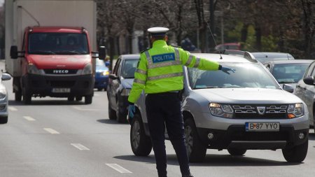 Permisul auto ridicat de politisti, urmarit pe internet, ca pe colet