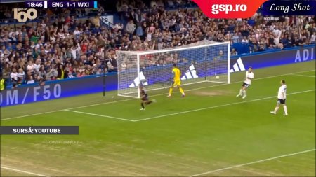 Usain <span style='background:#EDF514'>BOLT</span> face o superfaza la golul marcat de Alessandro Del Piero