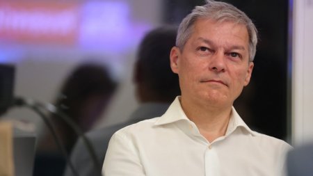 Dacian Ciolos isi ia un timp de reflectie dupa dezastrul partidului REPER la alegeri. Este un dus rece