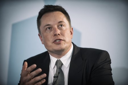 Elon Musk bate cu pumnul in masa: Daca Apple integreaza ChatGPT, toate iPhone-urile vor fi interzise de la Tesla