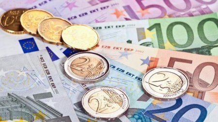 Moneda nationala s-a depreciat, fata de euro, in cotatiile de marti, de la BNR