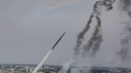Atac aerian asupra Israelului. Aproape o suta de rachete au fost lansate din Liban!