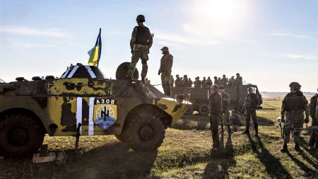 Una dintre cele mai temute unitati de lupta ale Ucrainei, Brigada Azov, va primi arme de la americani