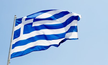 Grecia ramb<span style='background:#EDF514'>URSEA</span>za anticipat imprumuturi de opt miliarde de euro