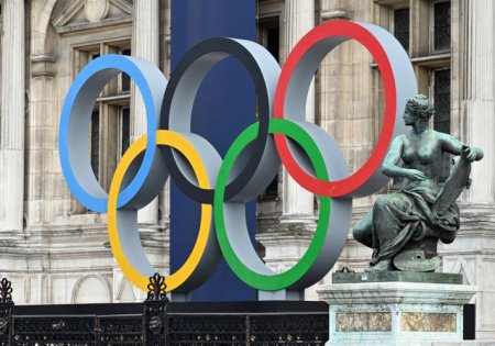 Franta <span style='background:#EDF514'>CONSTRUIESTE</span> o tabara militara uriasa pentru securitatea Jocurilor Olimpice de la Paris