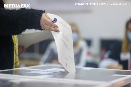 Rezultatele finale ale alegerilor, in linie dreapta. AEP: Procesul electoral este in etapa de definitivare a centralizarii rezultatelor votarii