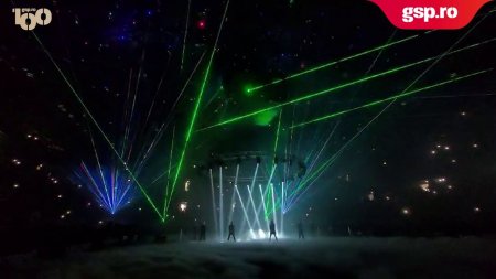 Show de lumini si lasere in Poli<span style='background:#EDF514'>VALENTA</span> din Cluj-Napoca inainte de meciul demonstrativ de la Sports Festival