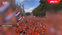 POLONIA - OLANDA » Fanii olandezi fac spectacol la <span style='background:#EDF514'>HAMBURG</span>