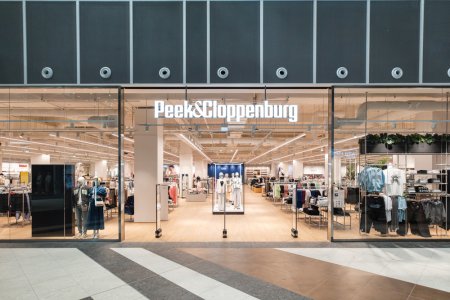 Asalt pe piata modei. Retailerul de moda Peek & Cloppenburg lanseaza un format mai mic de magazine pentru a se putea extinde si in orase secundare din Romania