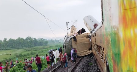 15 morti si zeci de raniti, dupa ciocnirea unui tren de marfa cu unul de pasageri in India VIDEO