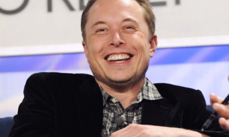 Tesla incepe o lupta legala pentru restabilirea salariului directorului general Elon Musk