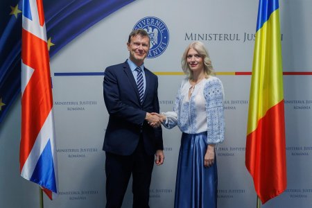 Alina Gorghiu: Romania si Regatul Unit vor sa puna „stop” traficului de persoane