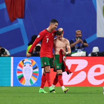 Portugalia intoarce scorul si castiga in fata Cehiei cu un gol tarziu. Recorduri pentru Pepe si Ronaldo