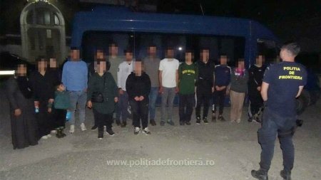 Au fost prinsi cand incercau sa intre ilegal in Romania, dupa ce au traversat Dunarea cu barca