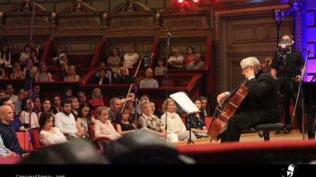 Celebrul violoncelist David Geringas deschide seria recitalurilor de exceptie din cadrul Concursului International George <span style='background:#EDF514'>ENESCU</span>, editia a XIX-a