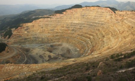 ANRM a hotarat sa nu prelungeasca valabilitatea licentei de concesiune pentru exploatarea minereurilor din perimetrul Rosia Montana