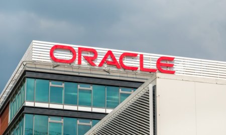 Oracle va investi peste 1 miliard de dolari in AI, <span style='background:#EDF514'>CLOUD</span> computing in Spania
