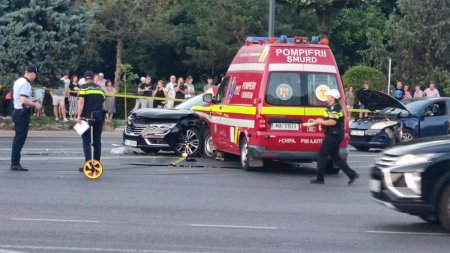 Accident cu o ambulanta SMURD si sase victime in centrul orasului Constanta