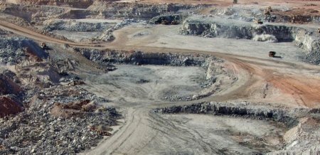 Revocarea licentei Orano la mina de uraniu Imouraren: Rusia se joaca de-a uraniul cu Franta