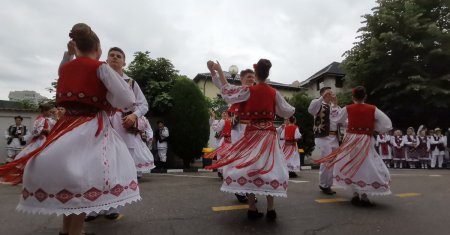 Legendele calusului, una dintre cele mai vechi si mai fascinante traditii folclorice romanesti