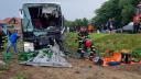 Plan Rosu la Sibiu: Accident groaznic intre un camion plin cu bere si un autocar cu 56 de pasageri