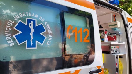 Un tanar de 19 ani a murit si doi adolescenti au fost transportati la spital, dupa un accident grav, in Teleorman