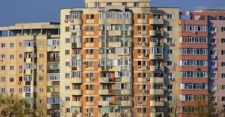 Ce suma trebuie sa scoti din buzunar pentru un apartament cu doua camere, in Bucuresti: Se da cu tot cu <span style='background:#EDF514'>MERCEDES</span>?