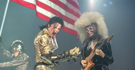 La 15 ani de la moartea lui Michael Jackson, chitarista sa ofera un interviu exclusiv pentru Adevarul