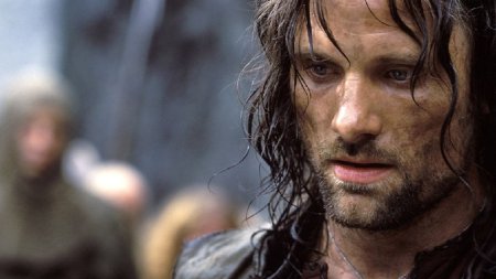 Cum Aragorn din Lord of <span style='background:#EDF514'>THE RING</span>s a avut probleme din cauza echipei sale favorite