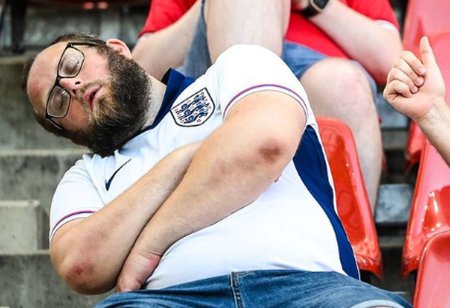 Efectul Anglia » Imagini din timpul meciului cu Slovenia: suporterii Three Lions n-au mai rezistat si au ajuns virali