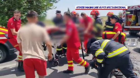 Un taximetrist si-a pierdut viata intr-un accident pe DN55. Masina lui a fost spulberata de o alta ajunsa pe <span style='background:#EDF514'>CONTRASENS</span>