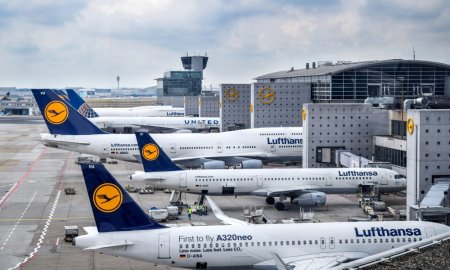 Lufthansa va adauga o t<span style='background:#EDF514'>AXA DE MEDIU</span> de pana la 72 de euro la tarifele sale de calatorie